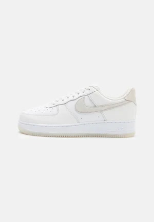 Nike Air Force 1 07 LV8 - Baskets basses - white/phantom/summit white 