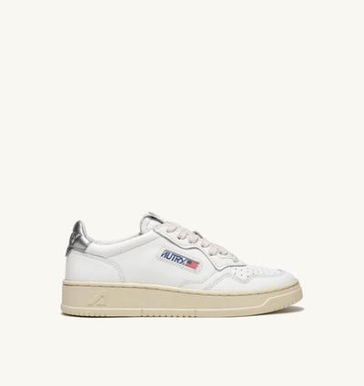 Autry Sneakers Medalist Bas En Cuir Blanc Et Argent Metallise 