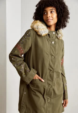 Desigual Jacket Detroit - Parka - military green 