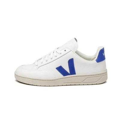 Veja V-12 Leather 