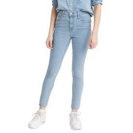 Jeans Levi s femme en soldes et en promo