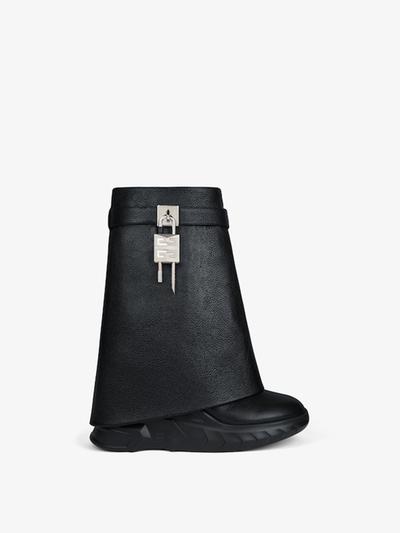 Givenchy Bottines Shark Lock Biker en cuir grainé 