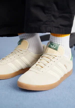 Adidas Gazelle Unisex - Baskets basses - alumina/cream white/preloved green 