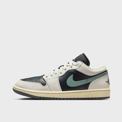 Jordan Wmns Air Jordan 1 Low 