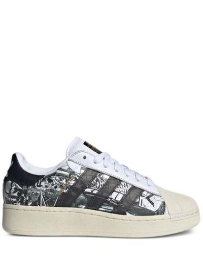 Adidas x Star Wars Superstar Xlg Nanzuka sneakers 